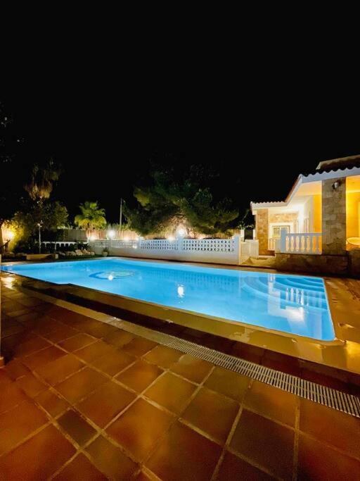 Villa Con Piscina Gigante Sant Francesc de s'Estany Ngoại thất bức ảnh